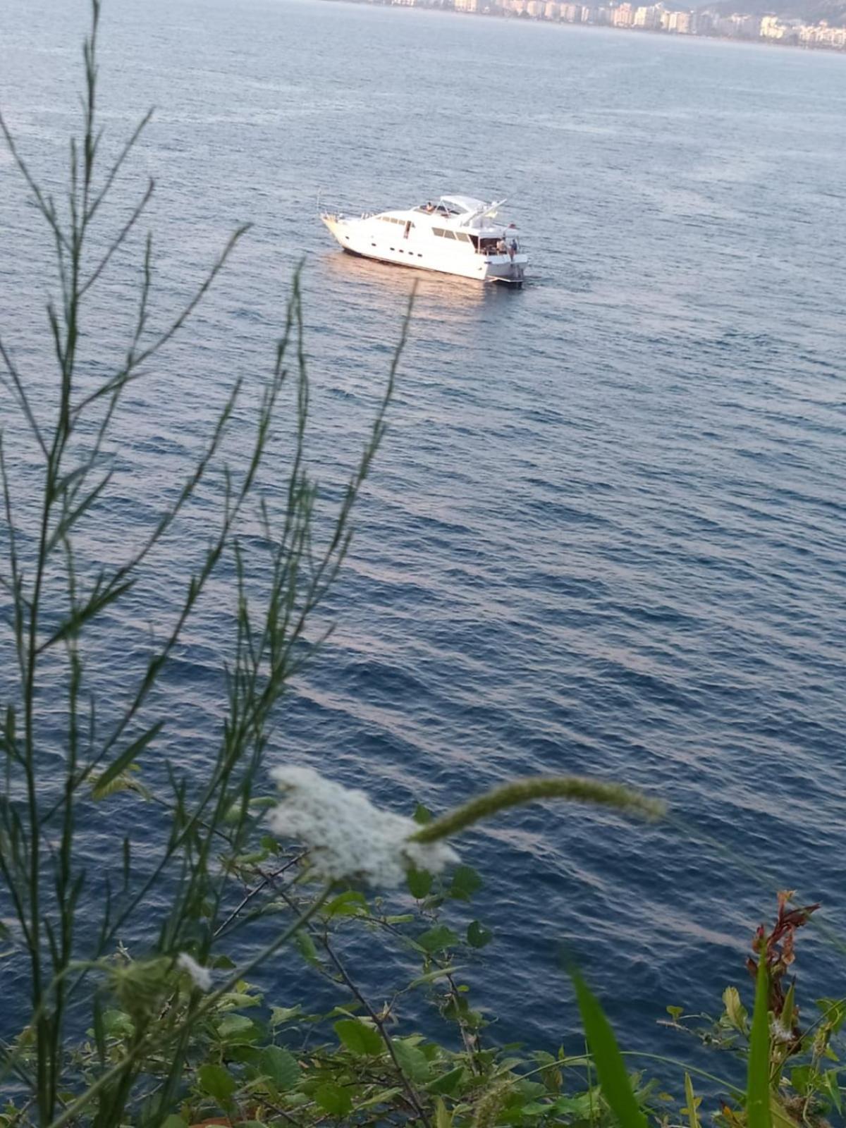 Iris Apartments Vlore Bagian luar foto